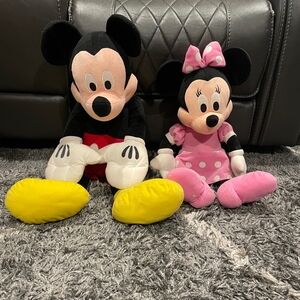 Disney 27” Mickey Mouse and 22” Minnie Mouse Plush Stuffed Animal Set